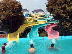 -热带风暴水上乐园(新镇路)
