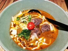 手切酸菜牛腱子面-陳八两面家(滨江天街店)