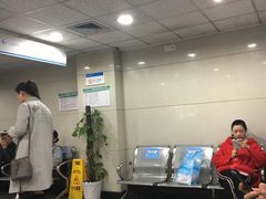 -浙江大学医学院附属口腔医院湖滨（延安）院区