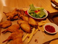 -必胜客(WOW黄骅华贸店)