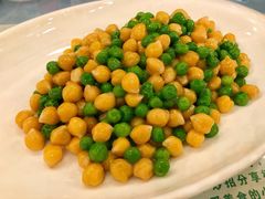 -马尔龙新疆饭店·清真(瑞景店)