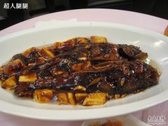红烧豆腐小黄鱼2-玲珑餐厅(陕西南路店)