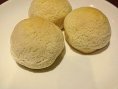 酥皮奶黄包-杭州JW万豪酒店-万豪中餐厅