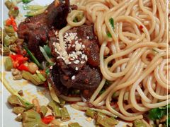 -百春原湖南牛肉粉(百联世纪店)