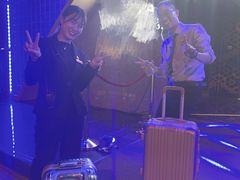 -沪小胖小龙虾(淮海中路旗舰店)