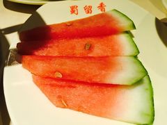 送的西瓜-蜀留香火锅(西南角店)