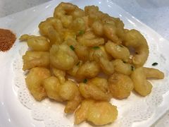 软炸虾仁-闫府私房菜·百年鲁菜(恒隆店)