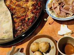 -周小明火锅(黑金冠社区店)