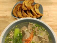 -老新隆牛肉锅贴(新街口店)