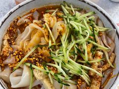 -汗腾格里·风味餐厅(新疆驻京办店)