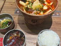 -成都你六姐·牛肉冒菜(信泰中心商场店)