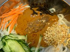 -灵芝妹子海鲜米线(香炉礁山姆店)