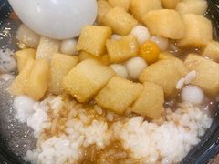 丈母娘冰粉-串妹花式冰粉(乐山总店)