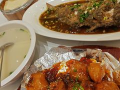 -梅利汴京烤鸭•开封豫菜地标店(东大街店)