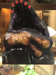 -灵彩珠宝(朗香街店)