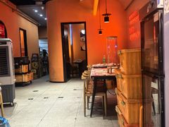 -老班长·小龙虾·鲜货烧烤大排档(金街美地店)