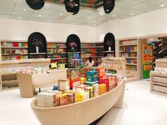 -钟书阁(群光广场店)