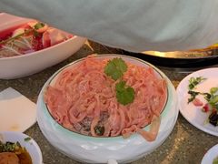 -茅草房·河畔园林火锅