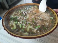 青菜肉丝汤榨面-嵊州特色小吃(萧山街店)
