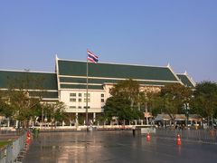 -皇家田广场(อนุสาวรีย์ทหารอาสา)