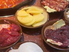-赵美丽·重庆社区火锅·直营店(火车东站·中豪国际店)