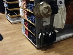 -优衣库(天津鲁能城购物中心店)