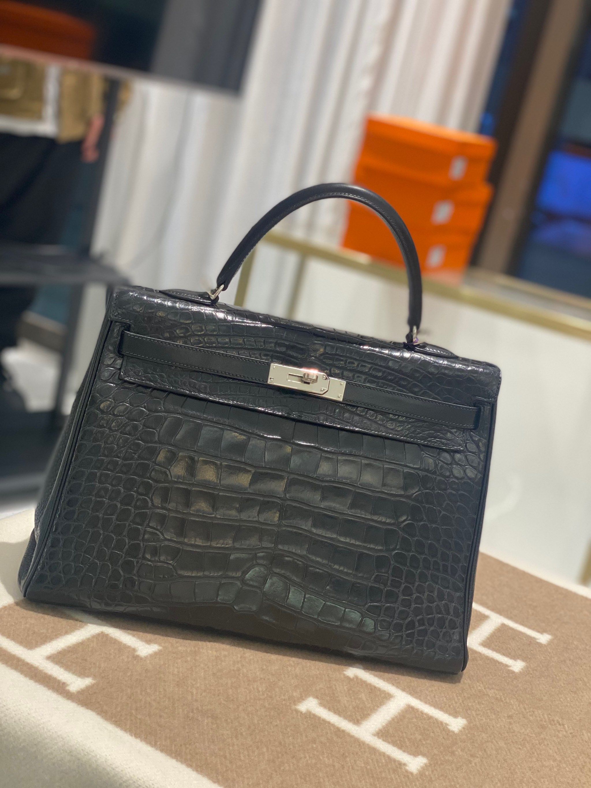 hermes爱马仕kelly35鳄鱼皮银扣