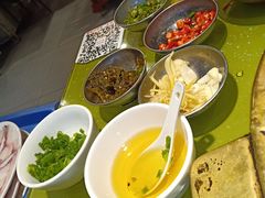 调料-颜氏双江清水鱼一养身火锅(磁器口店)