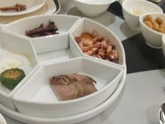 -亮马河饭店翠雅咖啡厅