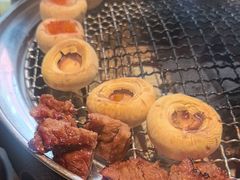 -草家酱蟹炭火烤肉店(珲春南路一店)