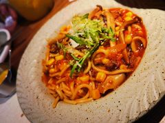 -Dragon Pizza•圆脸龙披萨·牛排餐厅