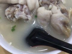 -雷祖芳老妈蹄花店