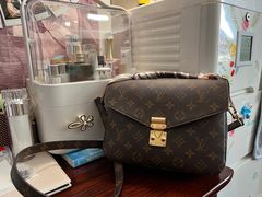 -LV路易威登(贵和购物中心店)