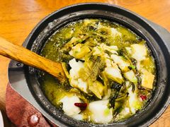 -周鱼小馆石锅酸菜鱼(活力汇店)