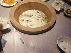 -老福耶小草帽石锅鱼(奥体店)