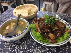 -八两八金·莱芜特色炒鸡(市南漳浦路店)