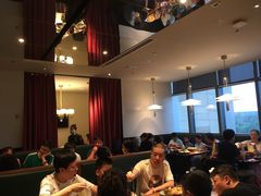 大堂-青年公社烤鸭(宝杨宝龙广场店)