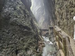 -龙水峡地缝景区