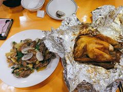 大鹏窑鸡-鹏城人家海鲜酒家·23年老字号(较场尾店)