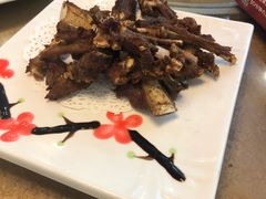 -东方之猪四更烤乳猪(金垦总店)