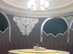 -哈啾嗨·新概念蒙餐(红星新城店)