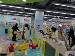 -孩子王童乐园(成都海滨城店)