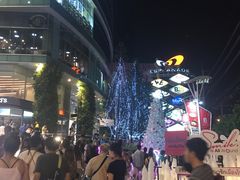 -席娜卡琳火车铁道夜市