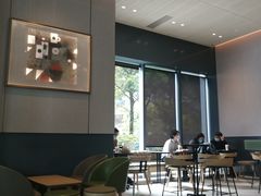 大堂-星巴克(宏汇国际广场店)