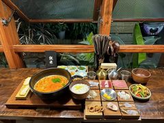 -银米·云南传统过桥米线(双廊黑金冠店)