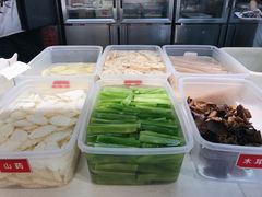 -蜀滋香鲜鱼美蛙火锅(339店)