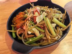 -怪噜范·老贵阳街头名小吃(汇金星力城店)