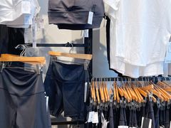 -lululemon(比斯特购物村店)