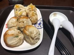 鲜肉加蟹黄生煎包-大壶春生煎(四川中路店)