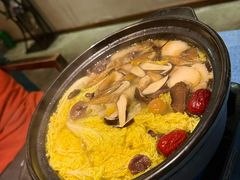 -香巴拉云南餐厅(华莱坞店)